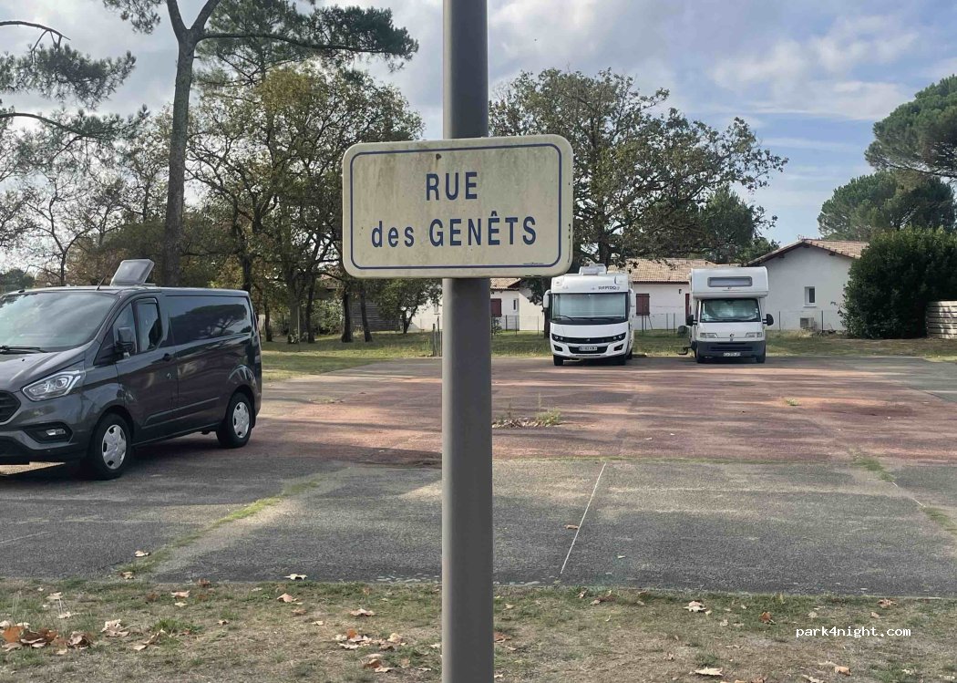 (40210) Escource - 18 Rue du Stade — foto 5