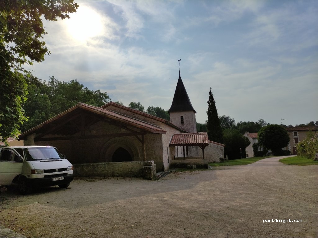 (86190) Quinçay - D30 — foto 3