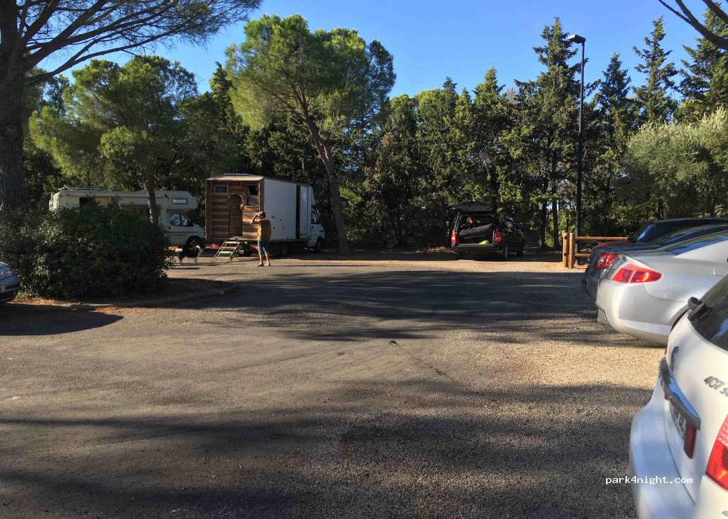 (84100) Orange - 148 Allée du Docteur Rassat — foto