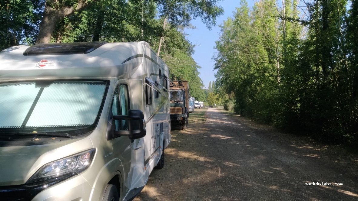 (10270) Lusigny-sur-Barse - Route du Lac — foto
