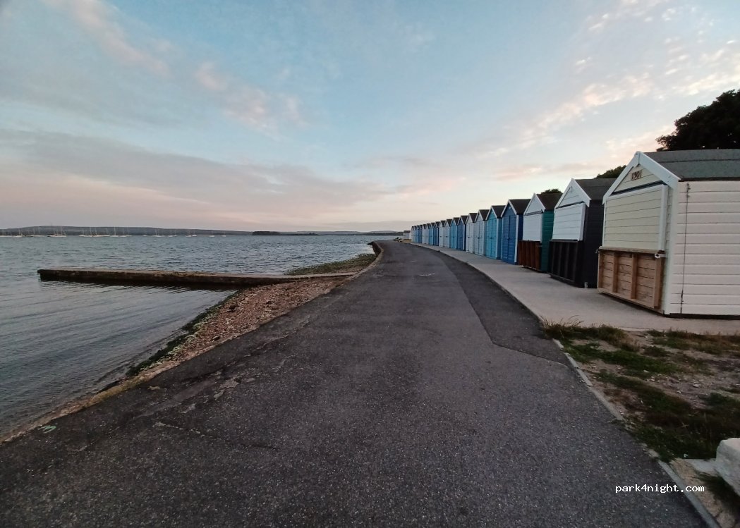 (BH15 4DJ) Poole - 86 Lulworth Avenue — foto