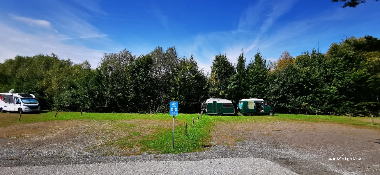 (8282) Loipersdorf bei Fürstenfeld - Thermenstraße — foto