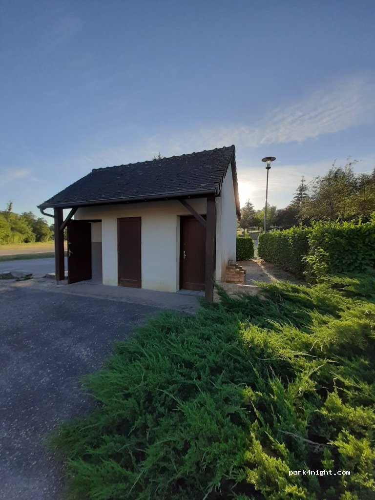 (03500) Bransat - 11 Route de la Carrière — foto