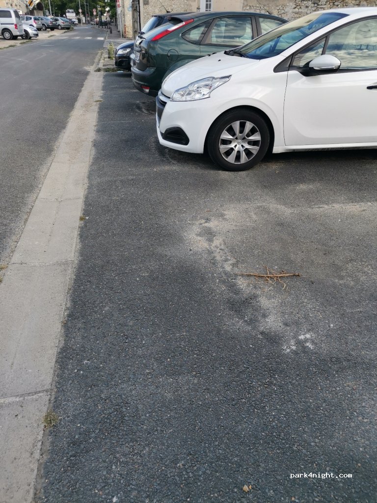 (77000) Melun - 6 Boulevard Chamblain — foto 2