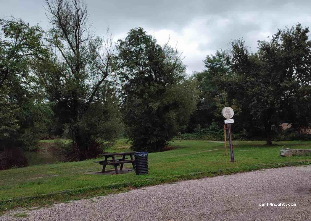 (63300) Thiers - Unnamed Road — foto 2