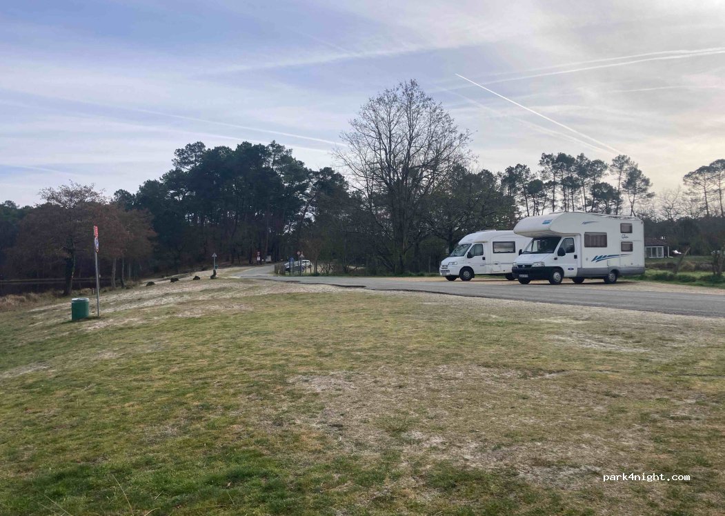 (47700) Casteljaloux - 6847 Route de Mont de Marsan — foto