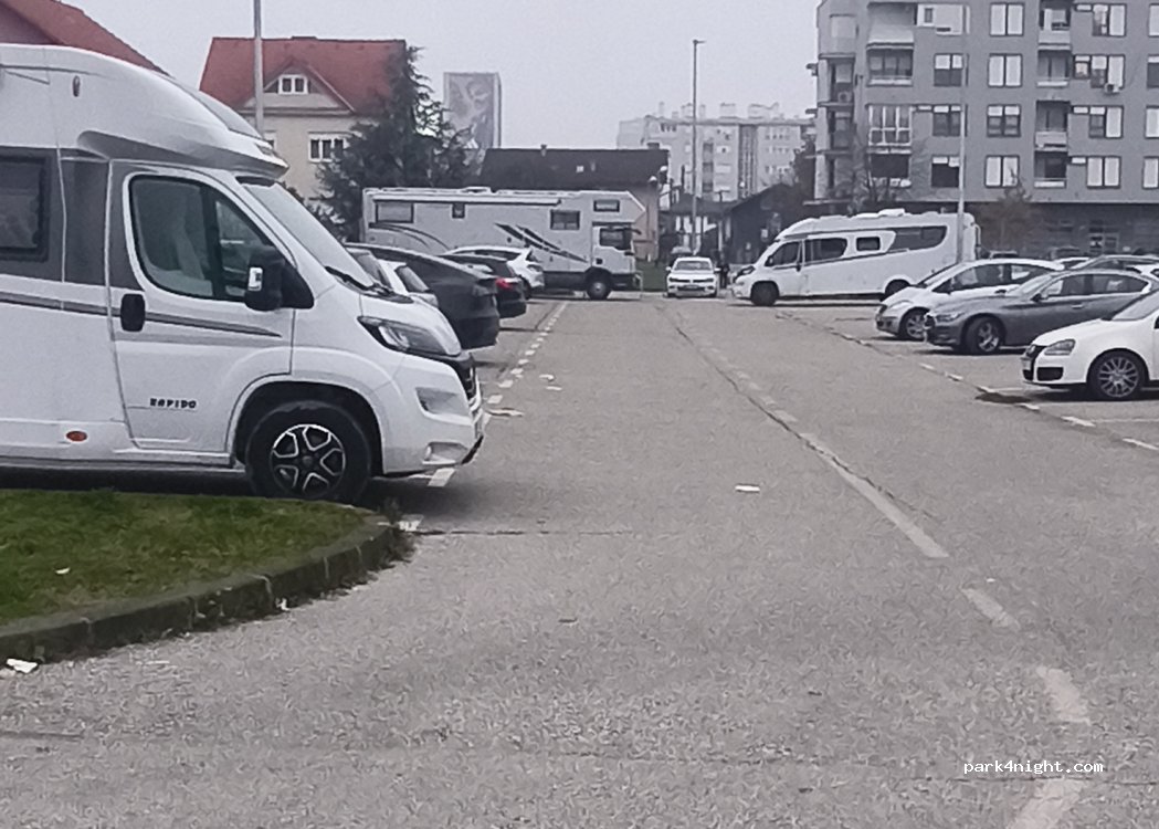 (10000) Zagreb - 98 Paromlinska Cesta — foto 5
