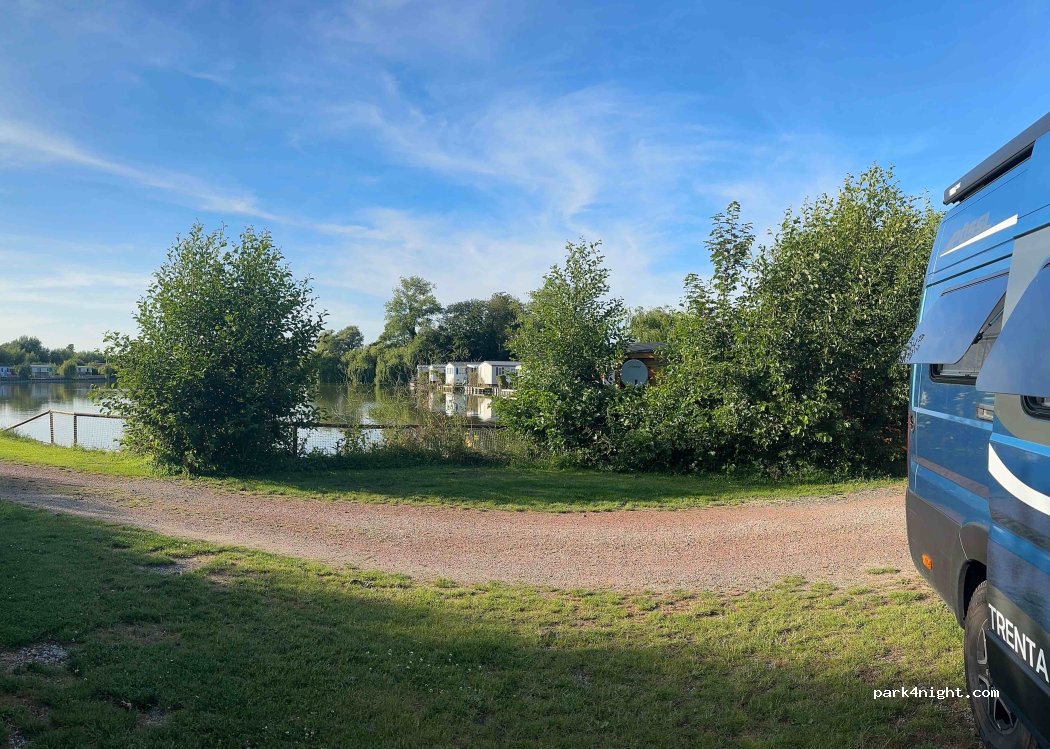 Camping Les Robinsons du Lac — foto 3