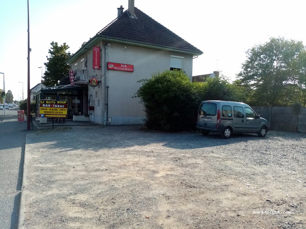 (03110) Charmeil - 28 Route de Saint-Pourçain — foto