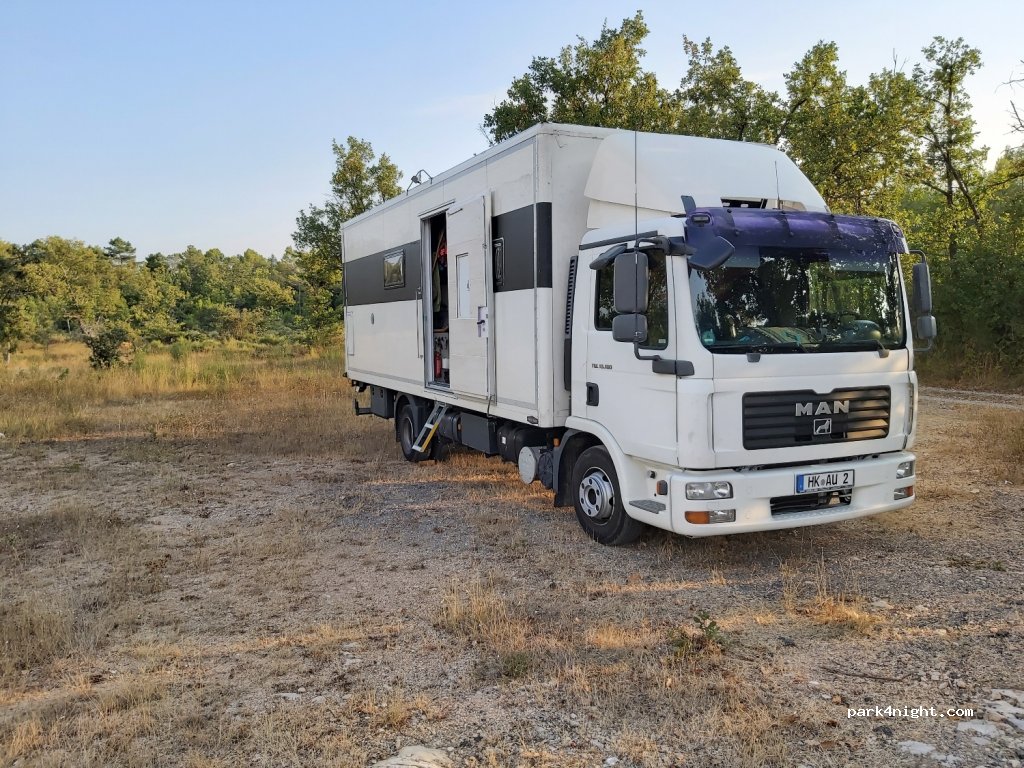 (83670) Fox-Amphoux - D32 — foto