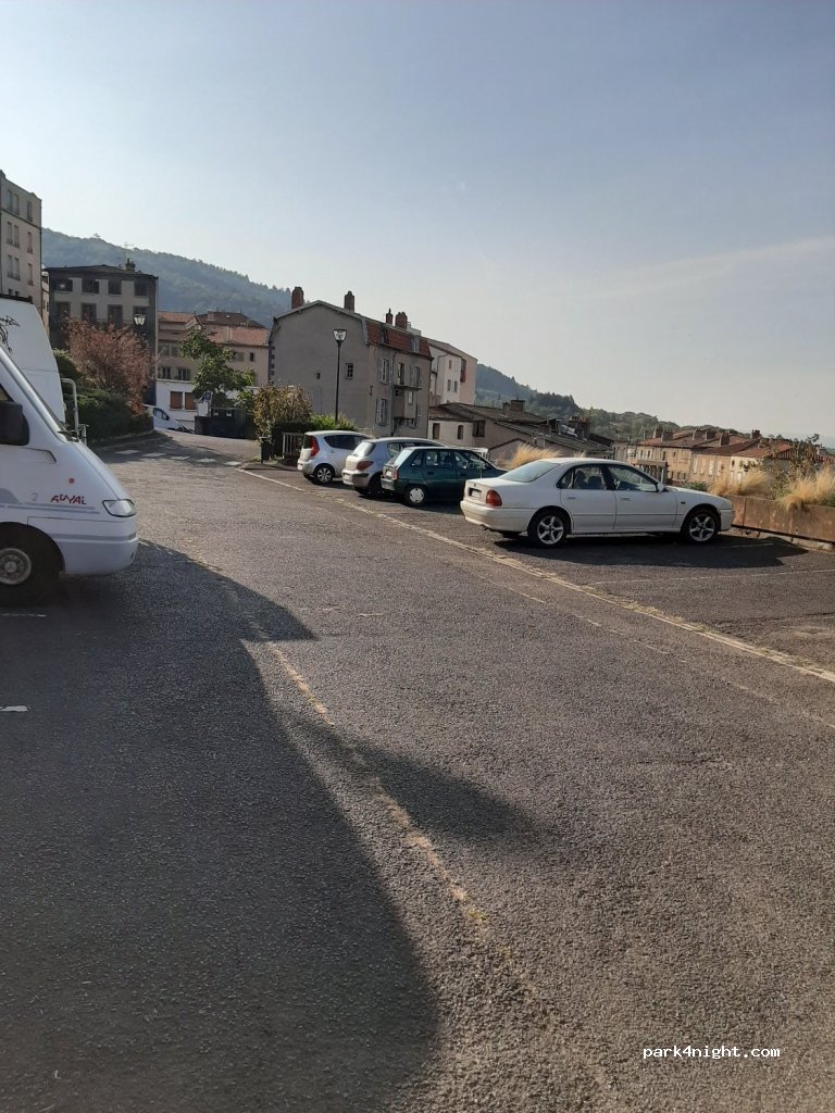 (63300) Thiers - 1 Rue Fernand Forest — foto 2