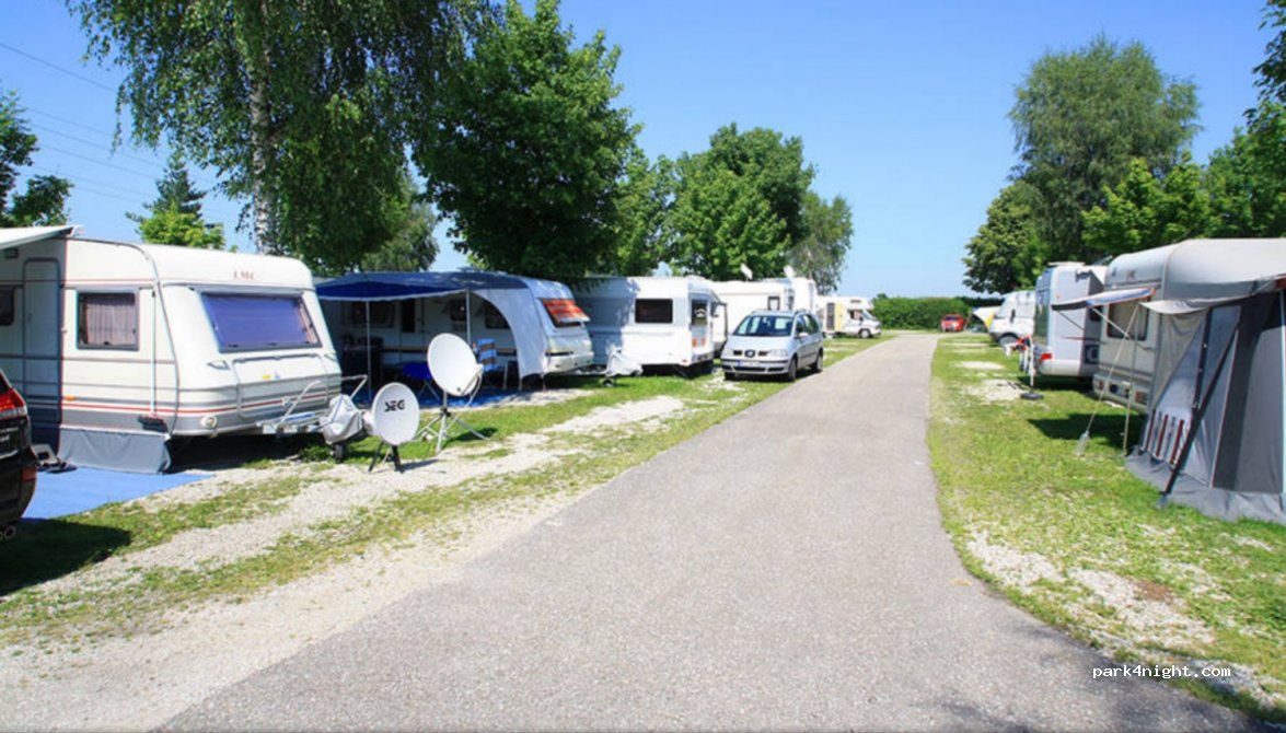 Kurcamping Fuchs — foto