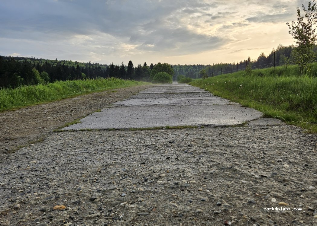 (33) Izby - Unnamed Road — foto 3