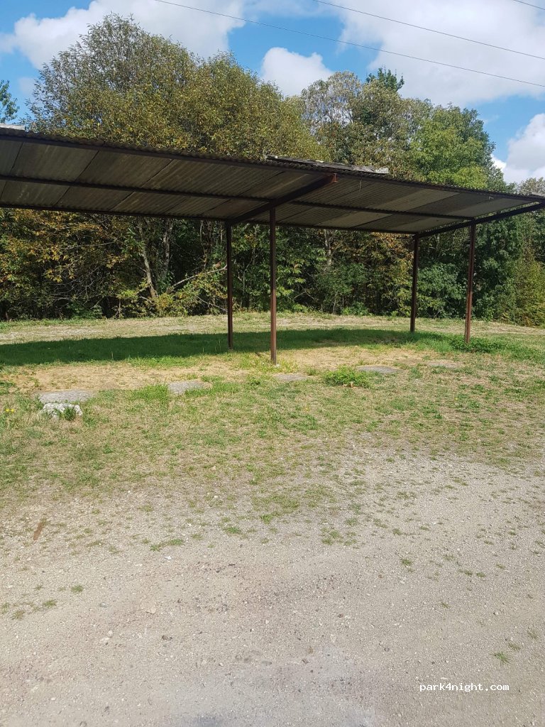 (81240) Sauveterre - Le Merle — foto