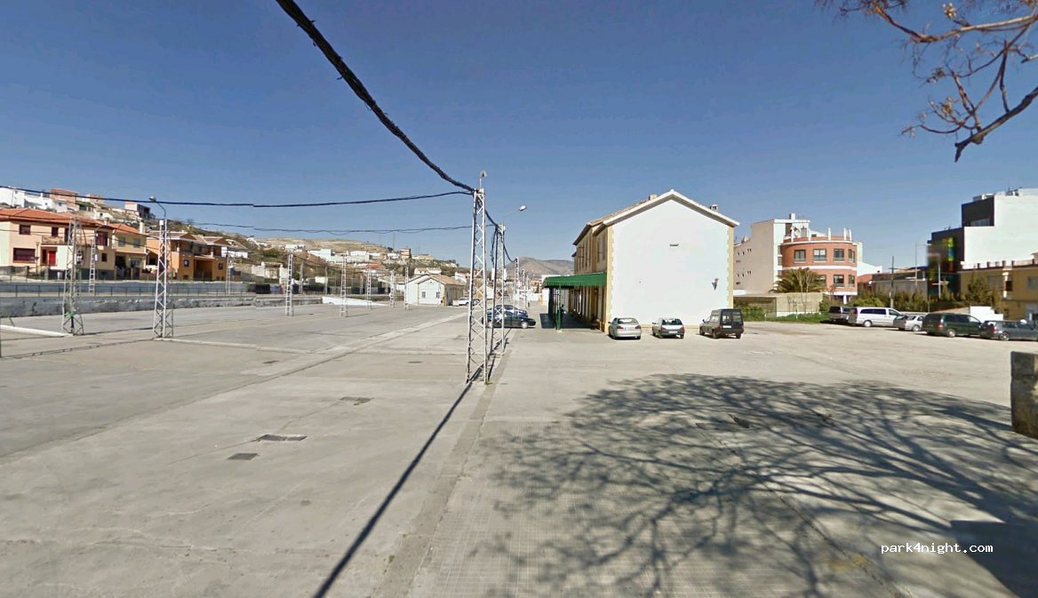 (18800) Baza - Calle Ferrocarril — foto