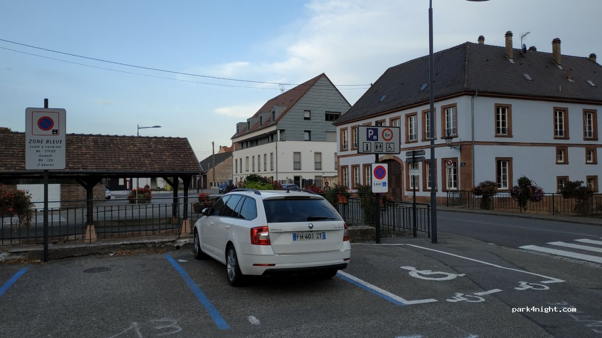 (67160) Wissembourg - 2 Quai des Frères — foto