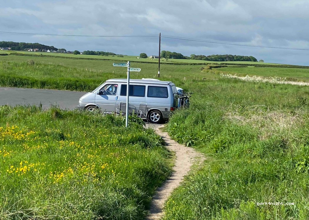 (NE61)  - Unnamed Road — foto