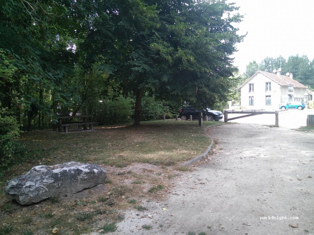 (45330) Le Malesherbois - 23 Rue Adolphe Cochery — foto