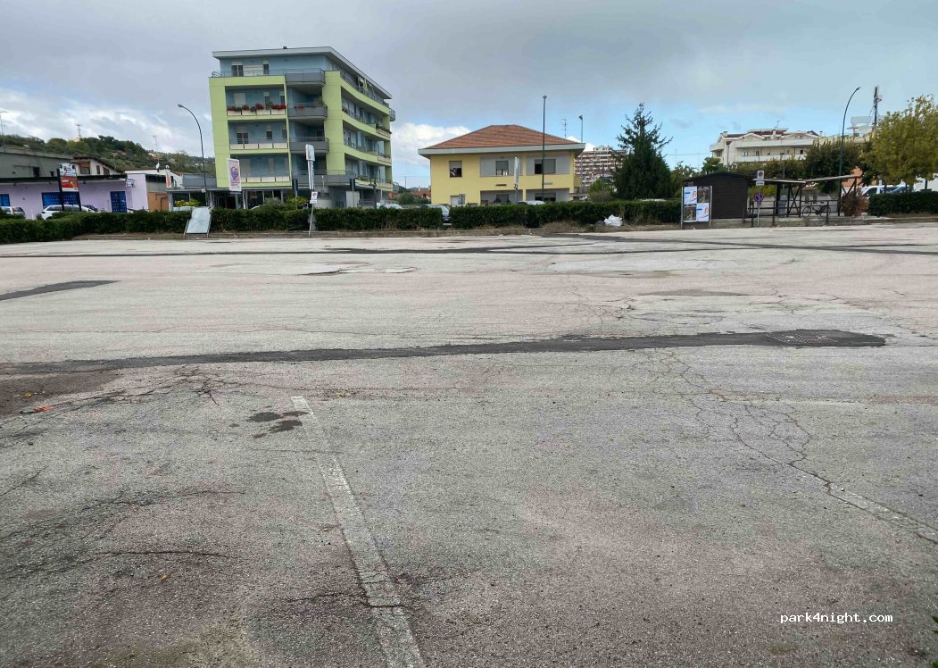 (64026) Roseto degli Abruzzi - 1 Via Salara — foto 3