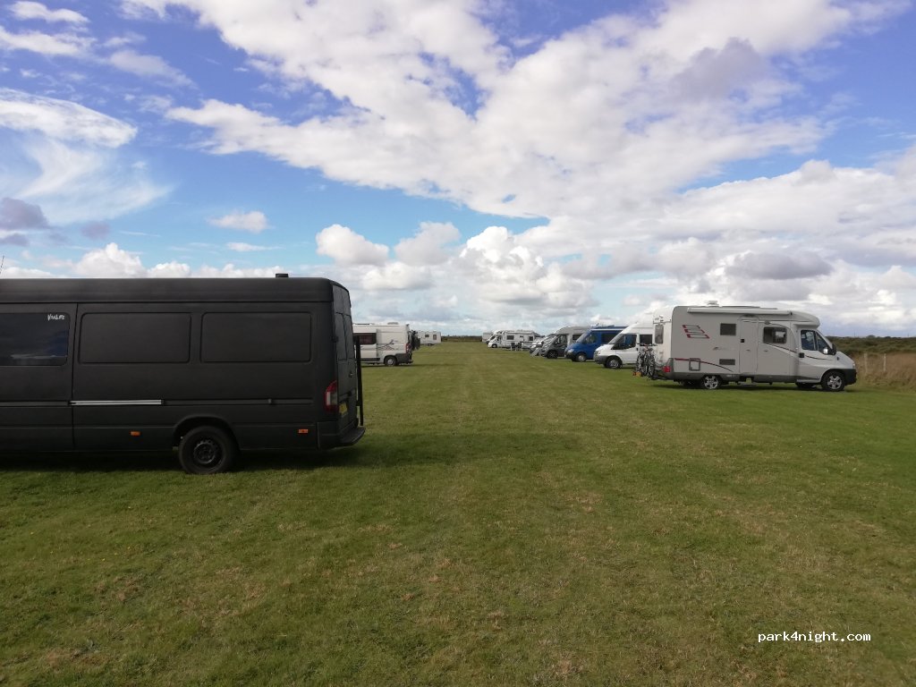 Trewan Sands Caravan Park — foto