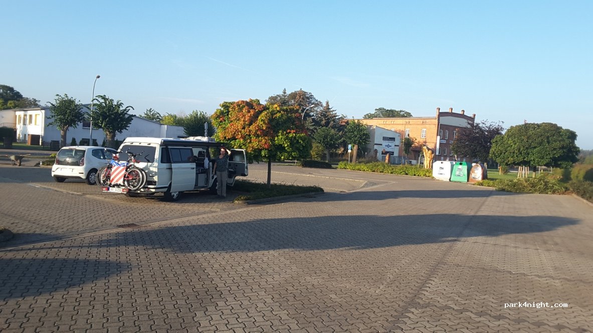 Parkplatz am Kolk — foto