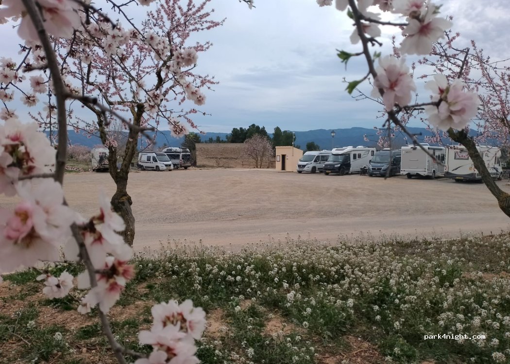 Àrea d'autocaravanes de Tarrés — foto 4