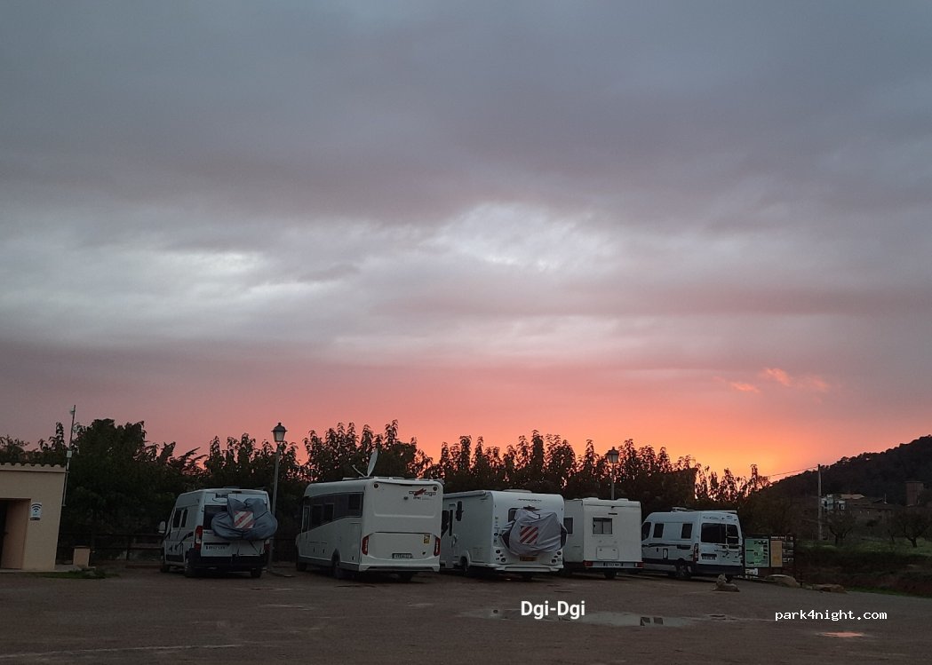 Àrea d'autocaravanes de Tarrés — foto 5