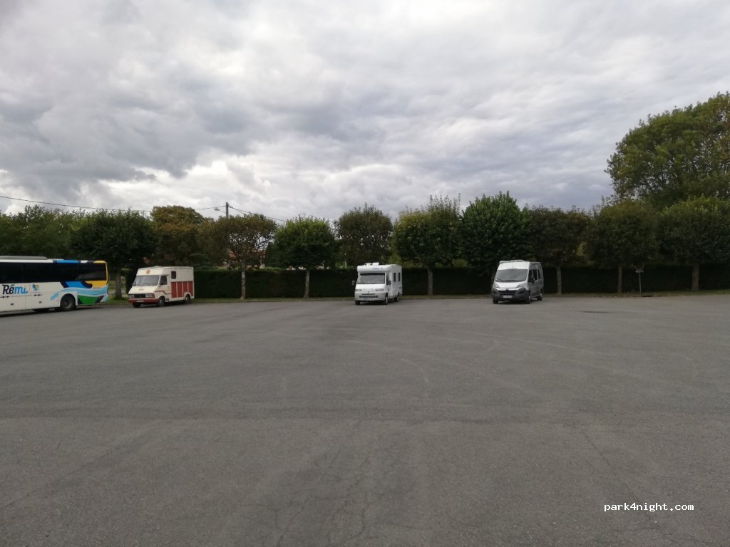 (37330) Villiers-au-Bouin - 1 Rue de la Libération — foto