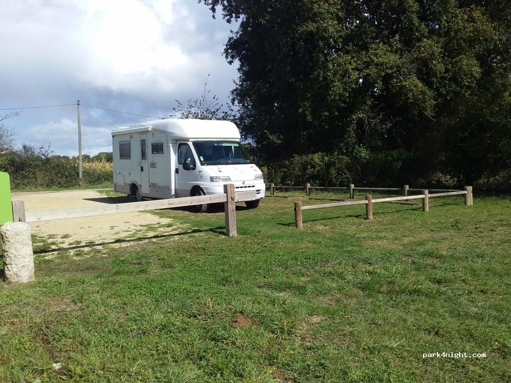 (85440) Avrillé - D19 — foto