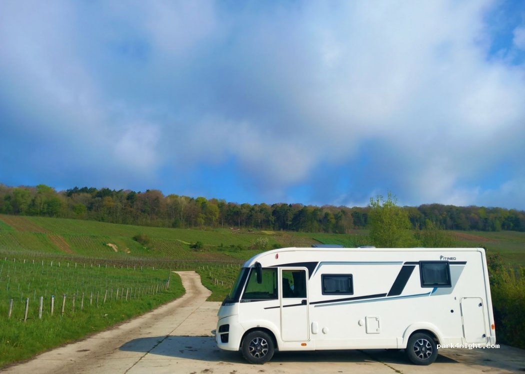 (51500) Chamery - 5 Chemin des Caquerays — foto