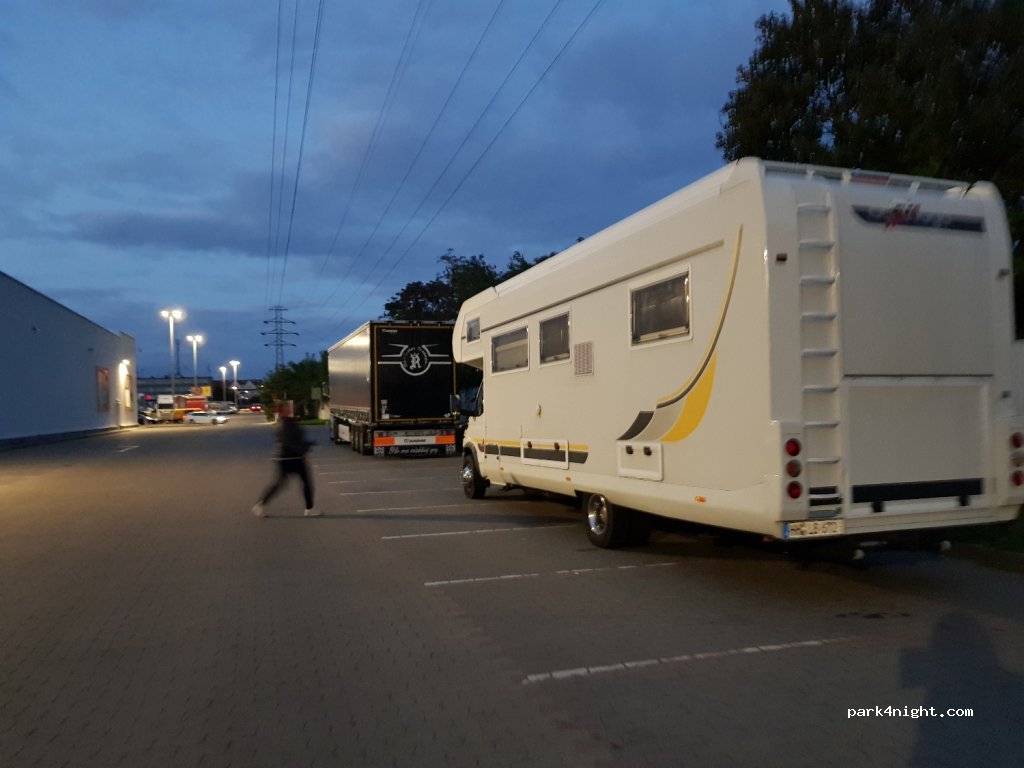 (71-000) Szczecin - 31F Milczańska — foto