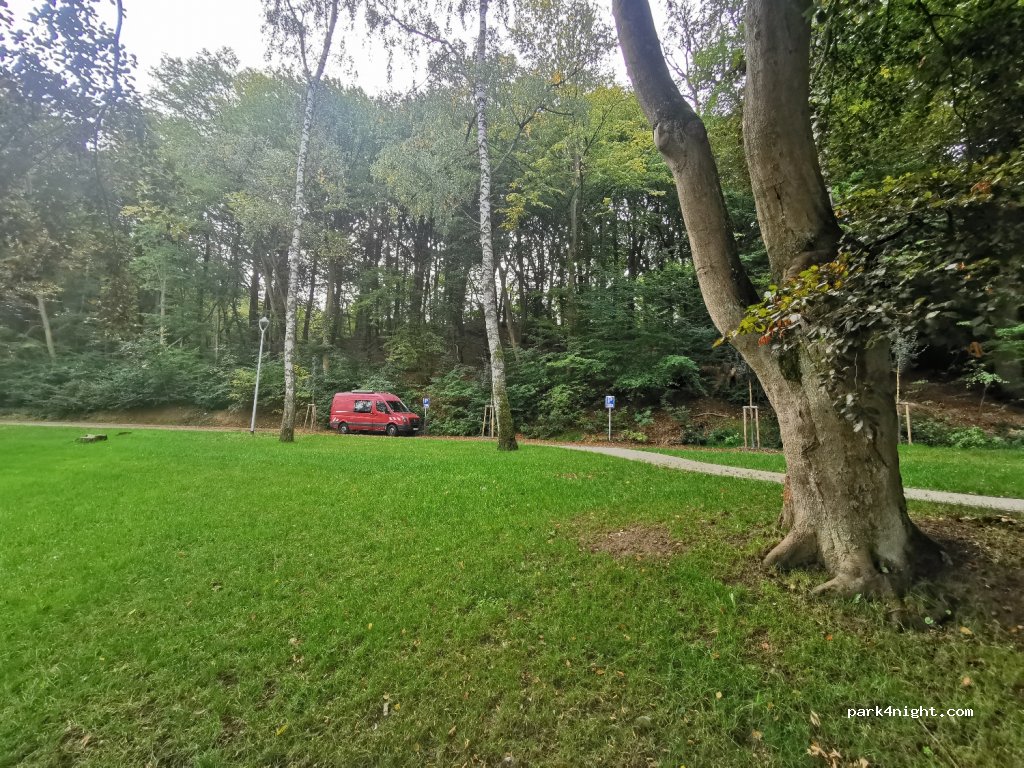 (17094) Burg Stargard - 14 Klüschenbergstraße — foto