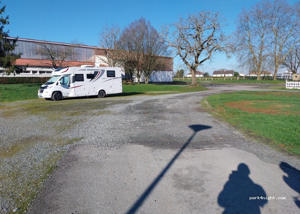 (79340) Ménigoute - 8 Rue des Vignes — foto 4