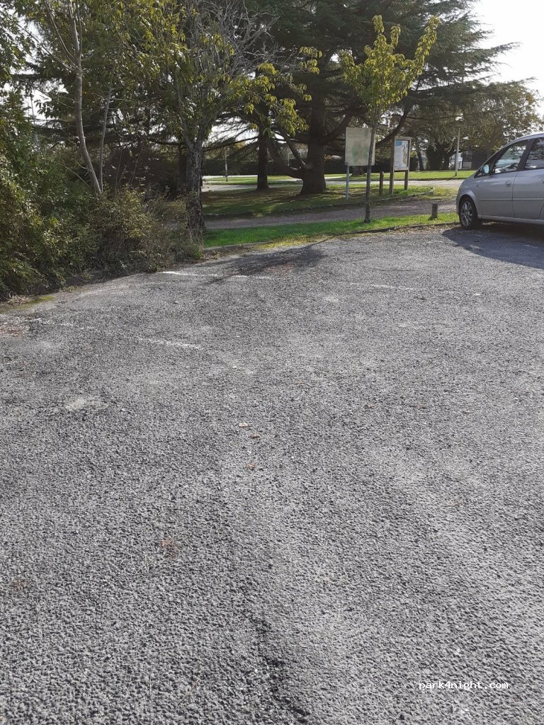 (17100) Saintes - Unnamed Road — foto 2