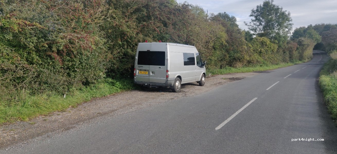 (SP11)  - 2 Longparish Road — foto