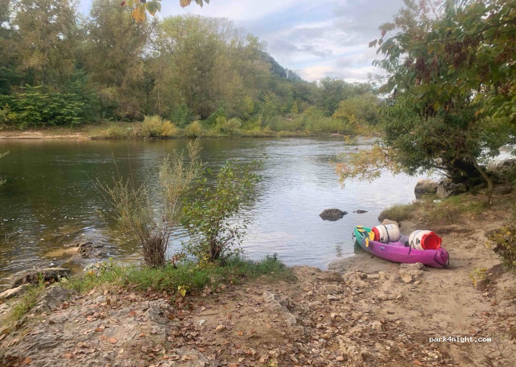 Centre de canoë Acqua Bateau — foto