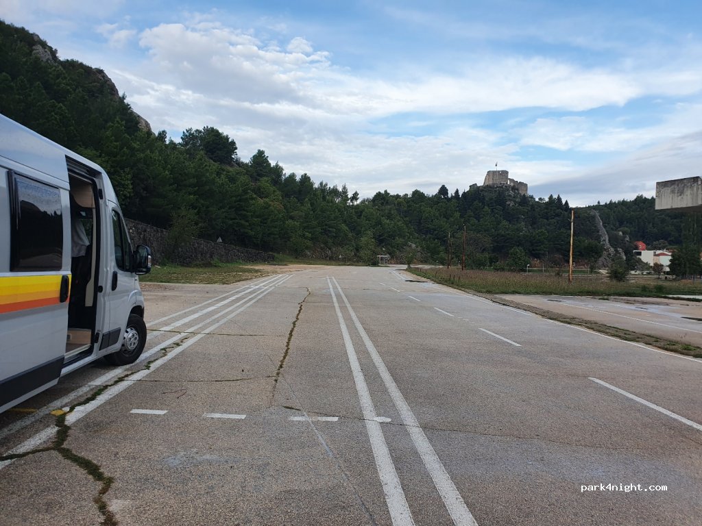 (23450) Obrovac - 23 Put Gračaca — foto 2