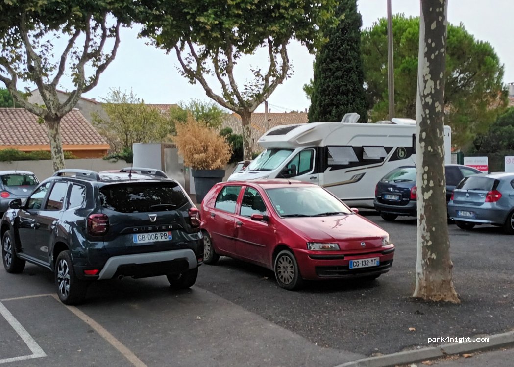 (11560) Fleury - 16 Place du Ramonétage — foto 4