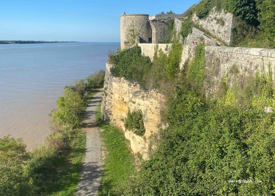 (33390) Blaye - 6 Allée Marines — foto 2