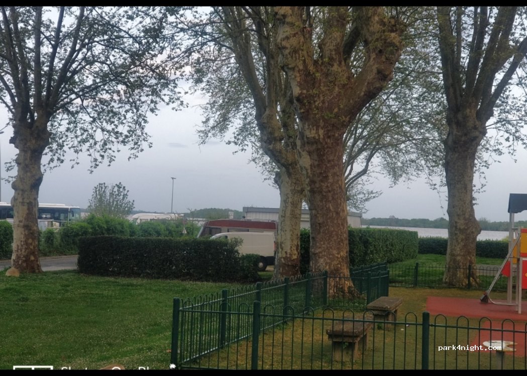 (33390) Blaye - 6 Allée Marines — foto 3