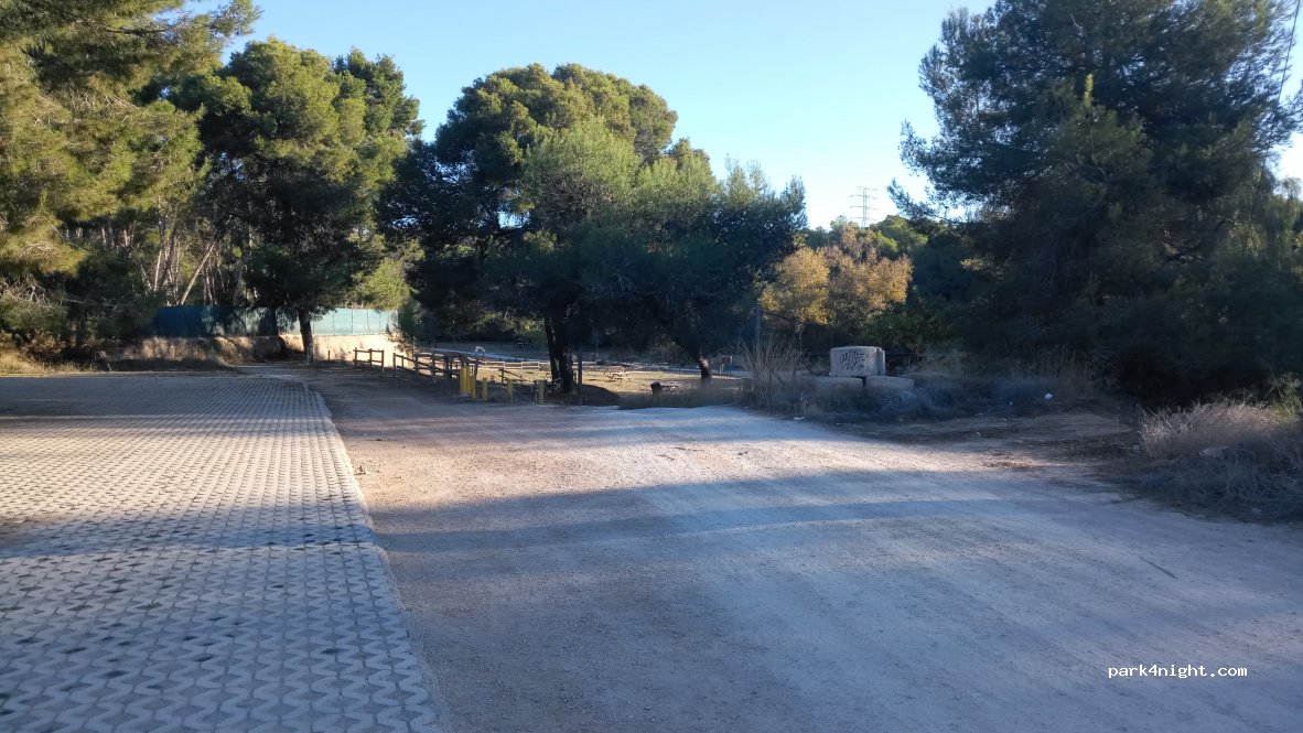(46940) La Presa - 105 Carrer del Lliri — foto