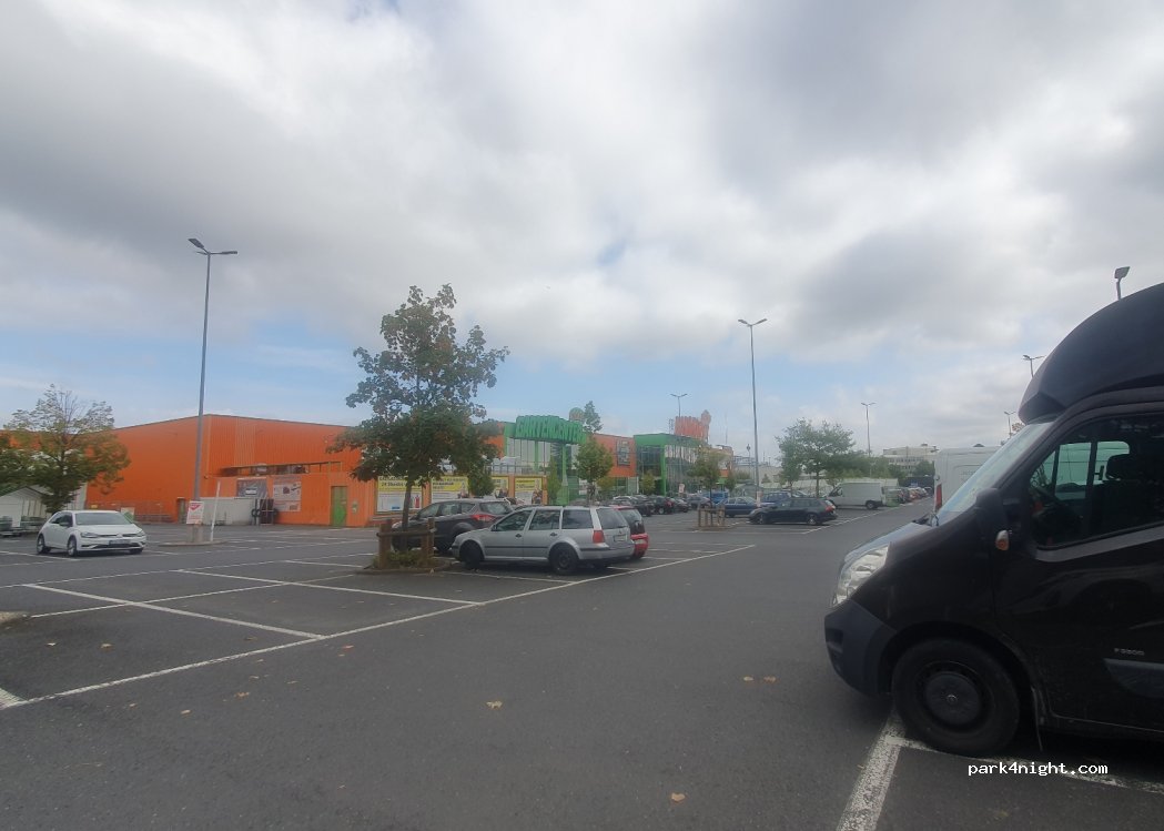 Parkplatz Globus — foto 4