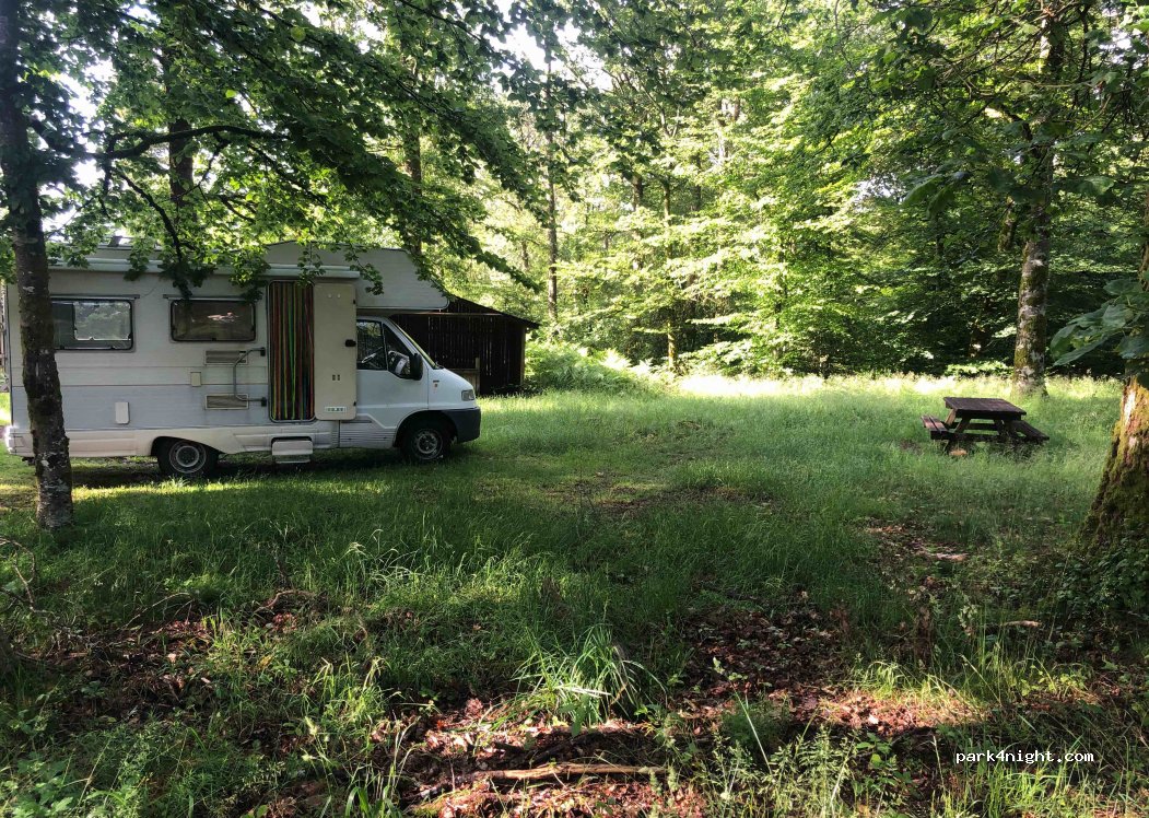 (89630) Quarré-les-Tombes - Unnamed Road — foto