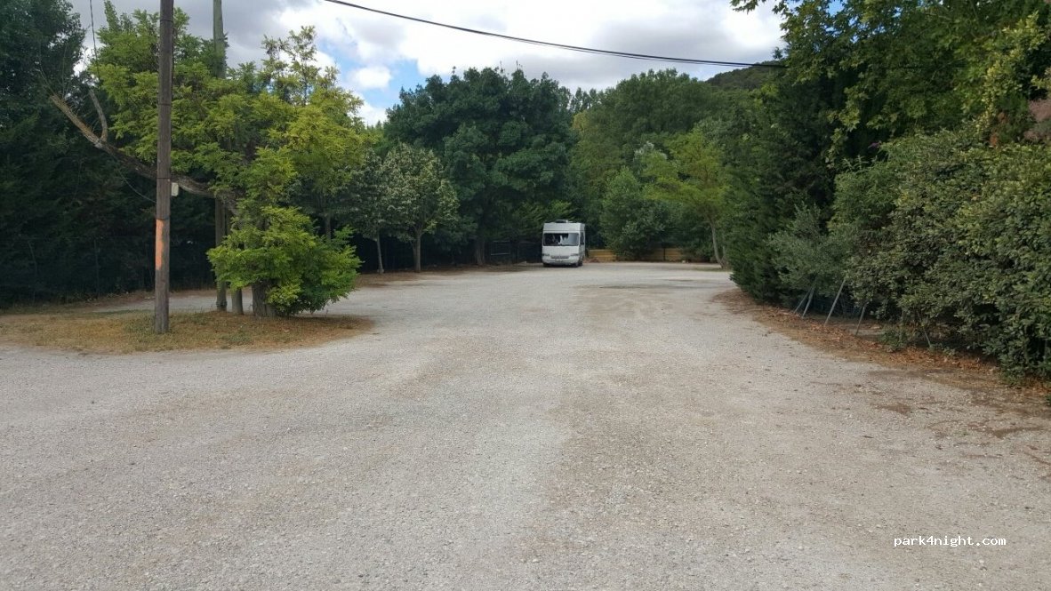RELAIS DE CLAIREFONTAINE — foto