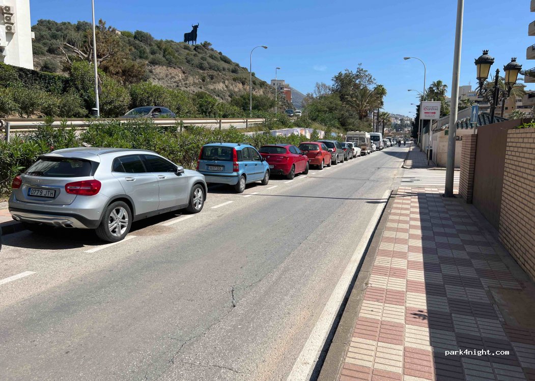 (29640) Fuengirola - 112 Avenida de los Boliches — foto