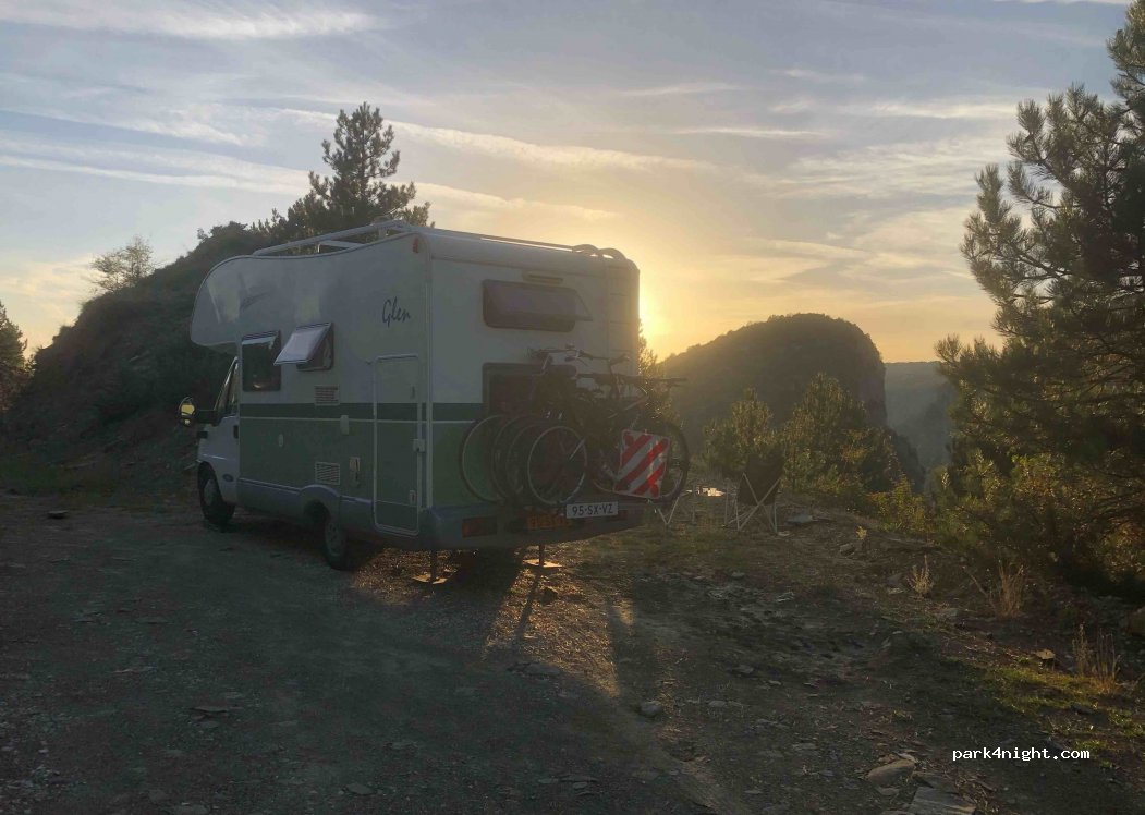 (440 10) Zagori - Eparchiaki Odos Asfaka - Vrisochoriou — foto