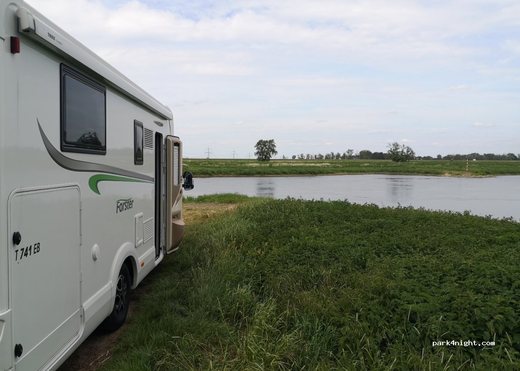 (04880) Dommitzsch - 5A Spielplatzweg — foto 3