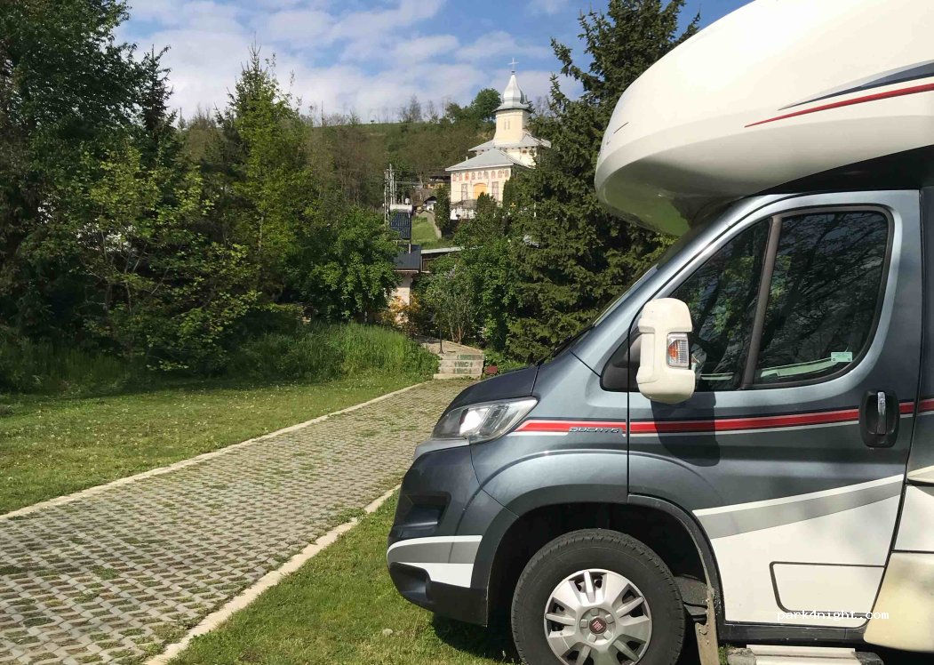 Caravan Camping Costişa — foto 4