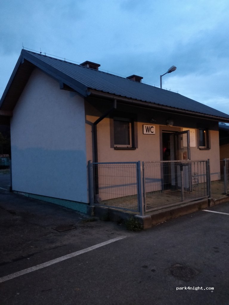 (38-540) Zagórz - 7a plac Obrońców Węzła Zagórskiego — foto