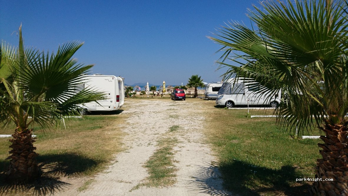 Baro Beach Campsite — foto